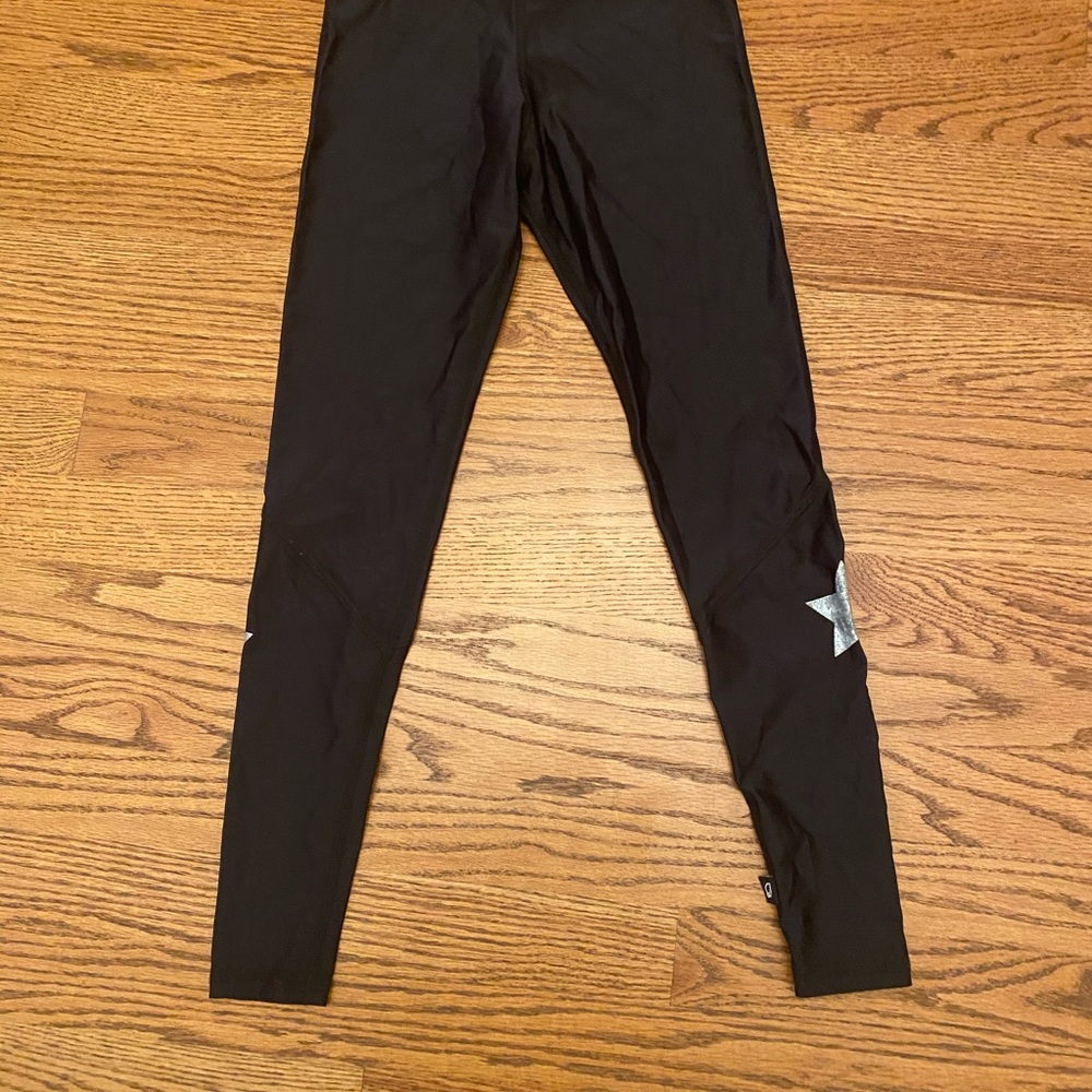 TEREZ LEGGINGS SIZE MEDIUM KIDS